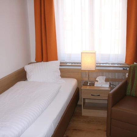 Weinhotel Rieder Poysdorf Buitenkant foto